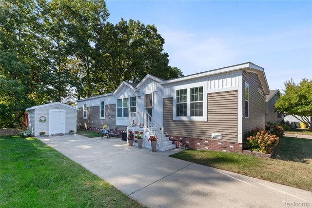 4939 Venice Circle, Northville, MI 48167