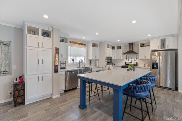 4939 Venice Circle, Northville, MI 48167