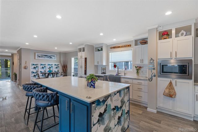 4939 Venice Circle, Northville, MI 48167