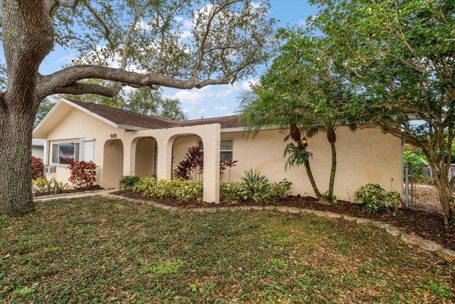 2850 SPRING LAKE DRIVE, Clearwater, FL 33759