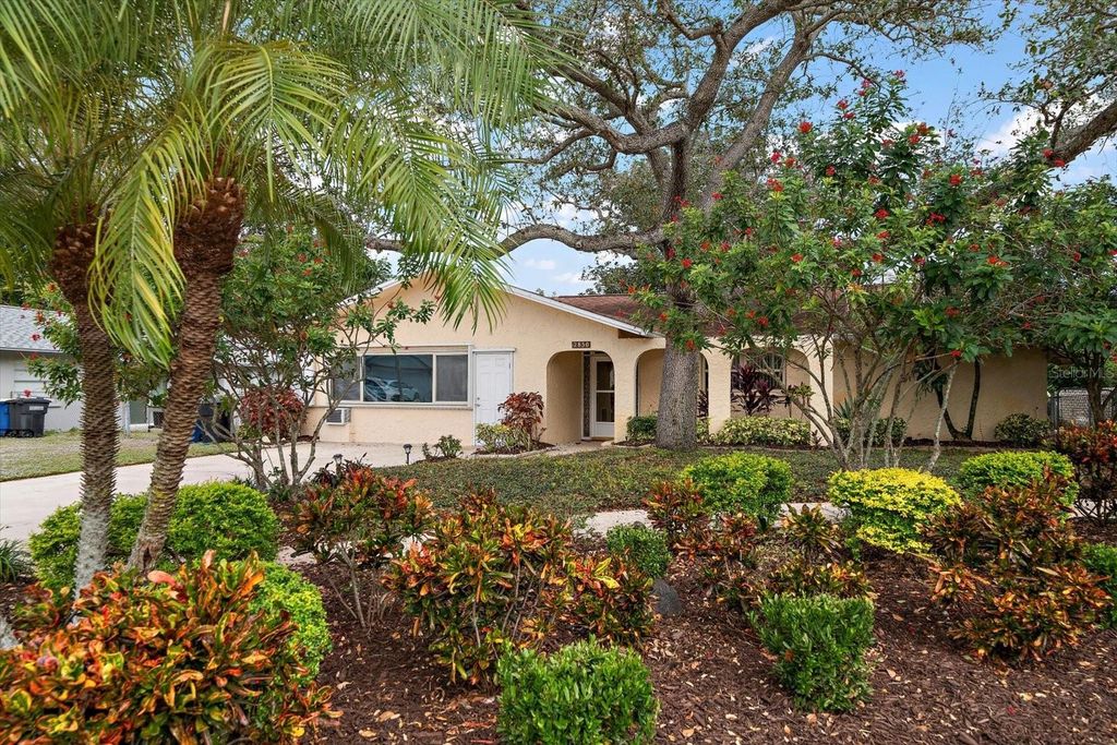 2850 SPRING LAKE DRIVE, Clearwater, FL 33759
