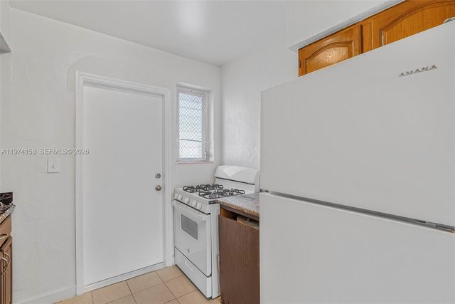 8031 Hawthorne Avenue, Miami Beach, FL 33141