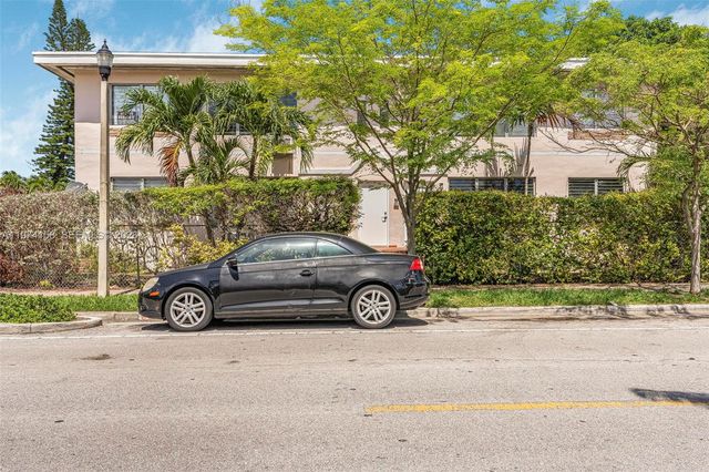 8031 Hawthorne Avenue, Miami Beach, FL 33141