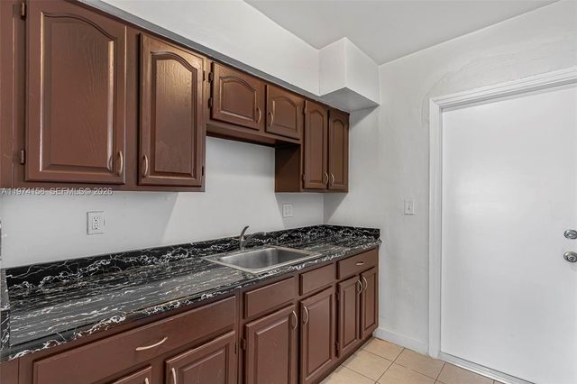 8031 Hawthorne Avenue, Miami Beach, FL 33141