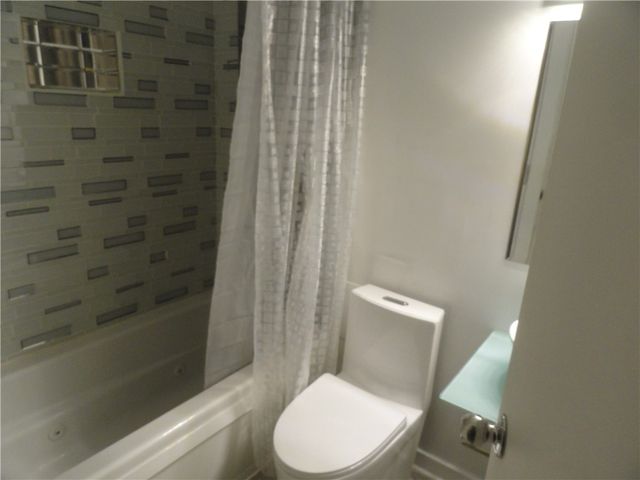 20 Eagle Ln, Perinton, NY 14450