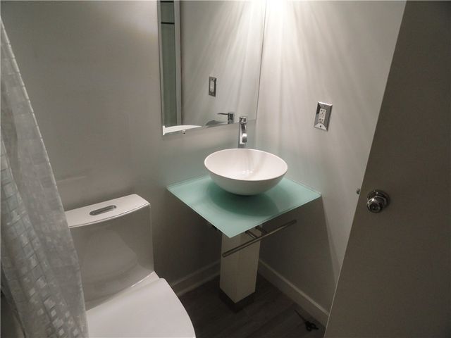 20 Eagle Ln, Perinton, NY 14450