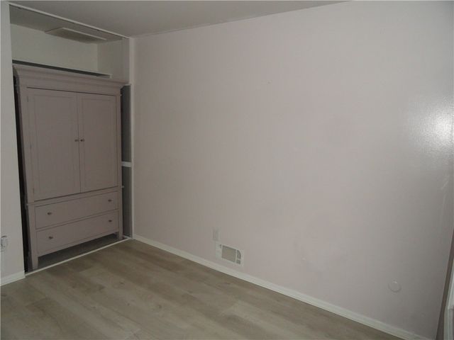 20 Eagle Ln, Perinton, NY 14450