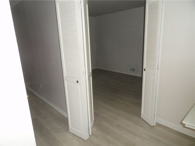 20 Eagle Ln, Perinton, NY 14450