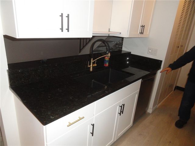 20 Eagle Ln, Perinton, NY 14450