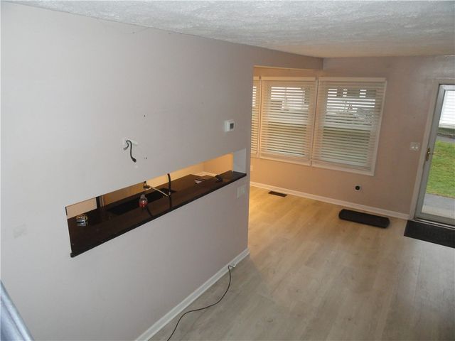 20 Eagle Ln, Perinton, NY 14450