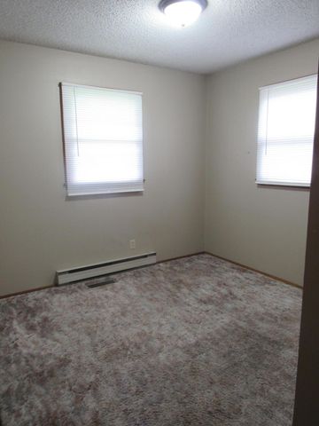 529 S Olive Street, Marshfield, MO 65706