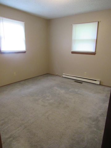 529 S Olive Street, Marshfield, MO 65706