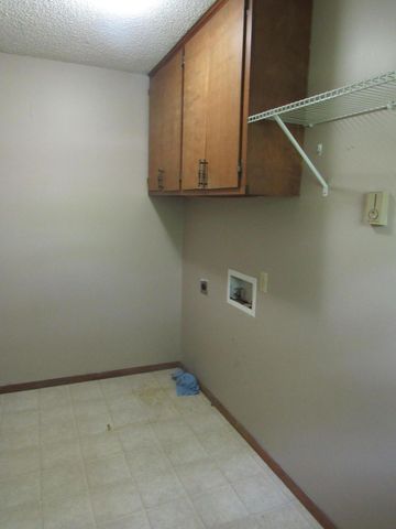 529 S Olive Street, Marshfield, MO 65706