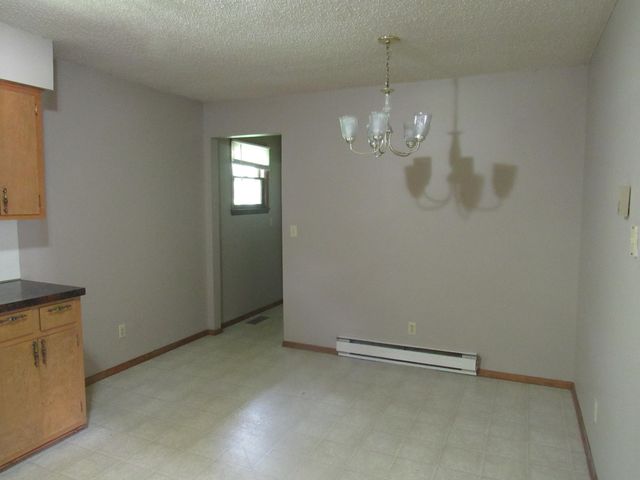 529 S Olive Street, Marshfield, MO 65706