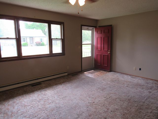 529 S Olive Street, Marshfield, MO 65706