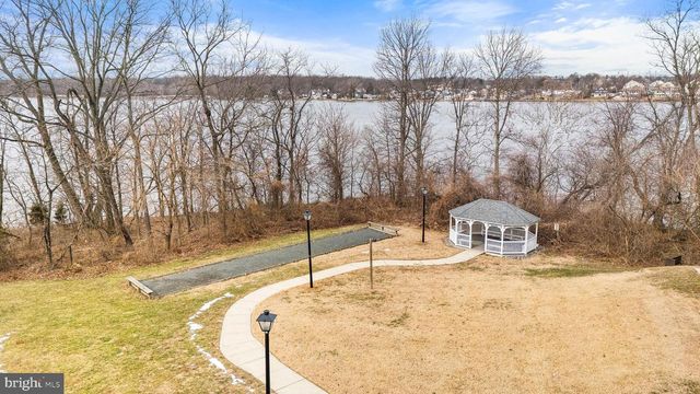 22 RIVER LN, Delanco, NJ 08075