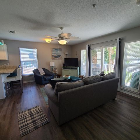 8436 Gulf Blvd, 714, Navarre, FL 32566