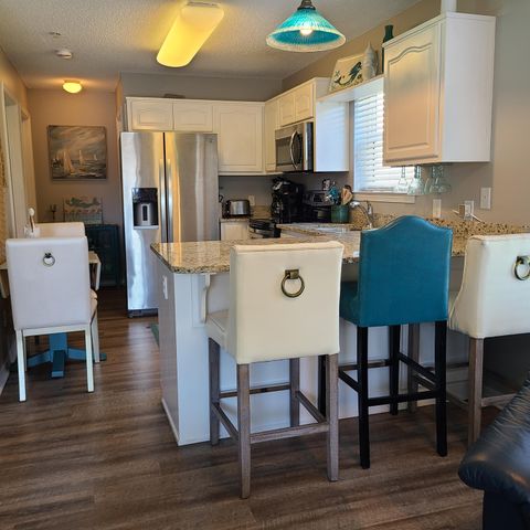 8436 Gulf Blvd, 714, Navarre, FL 32566