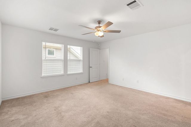 223 Flowers Ave, Hutto, TX 78634