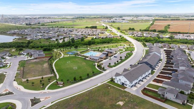 223 Flowers Ave, Hutto, TX 78634