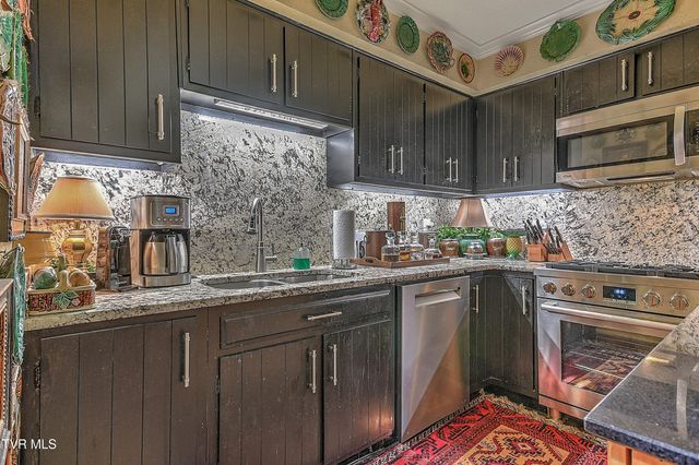 58 Whitehall 3, Bristol, TN 37620