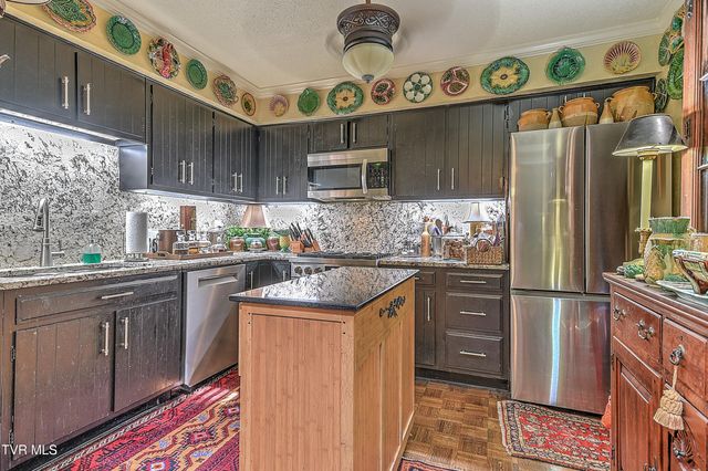 58 Whitehall 3, Bristol, TN 37620