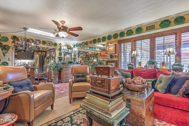 58 Whitehall 3, Bristol, TN 37620