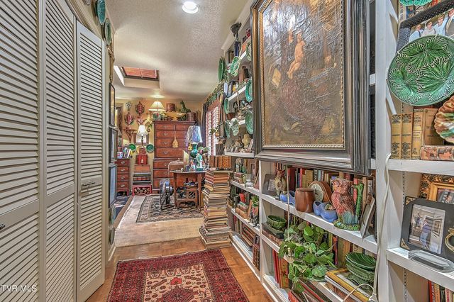 58 Whitehall 3, Bristol, TN 37620