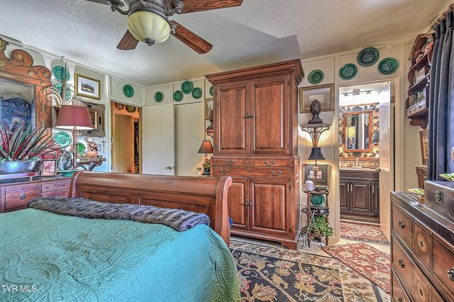 58 Whitehall 3, Bristol, TN 37620