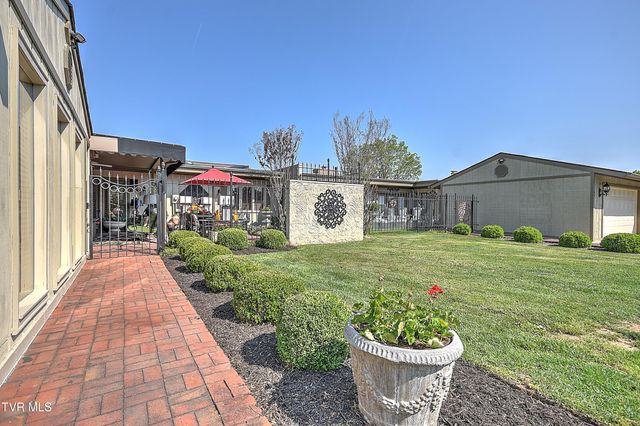 58 Whitehall 3, Bristol, TN 37620