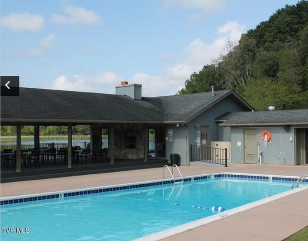 58 Whitehall 3, Bristol, TN 37620