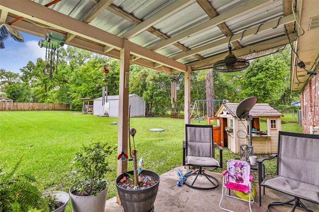 282 County Road 6769, Dayton, TX 77535