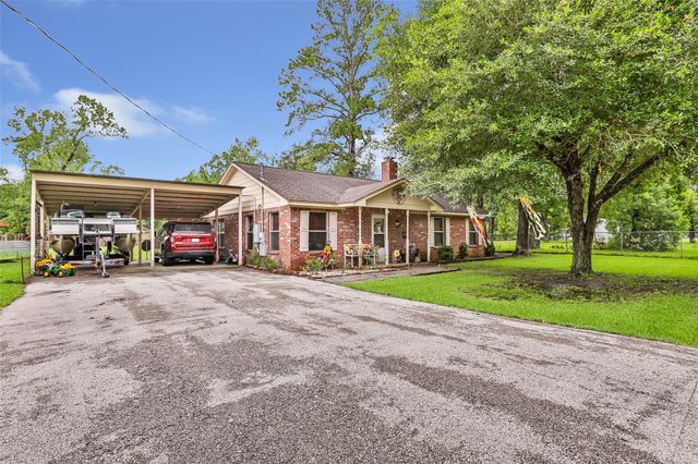 282 County Road 6769, Dayton, TX 77535