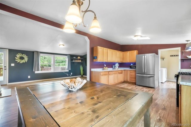 696 Calle De La Nieva, Florissant, CO 80816