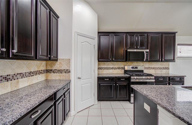 17702 Jacobs Ladder Court, Tomball, TX 77377