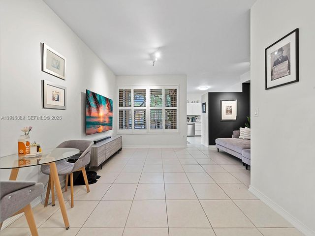 15533 N Miami Lakeway N 101-19, Miami Lakes, FL 33014