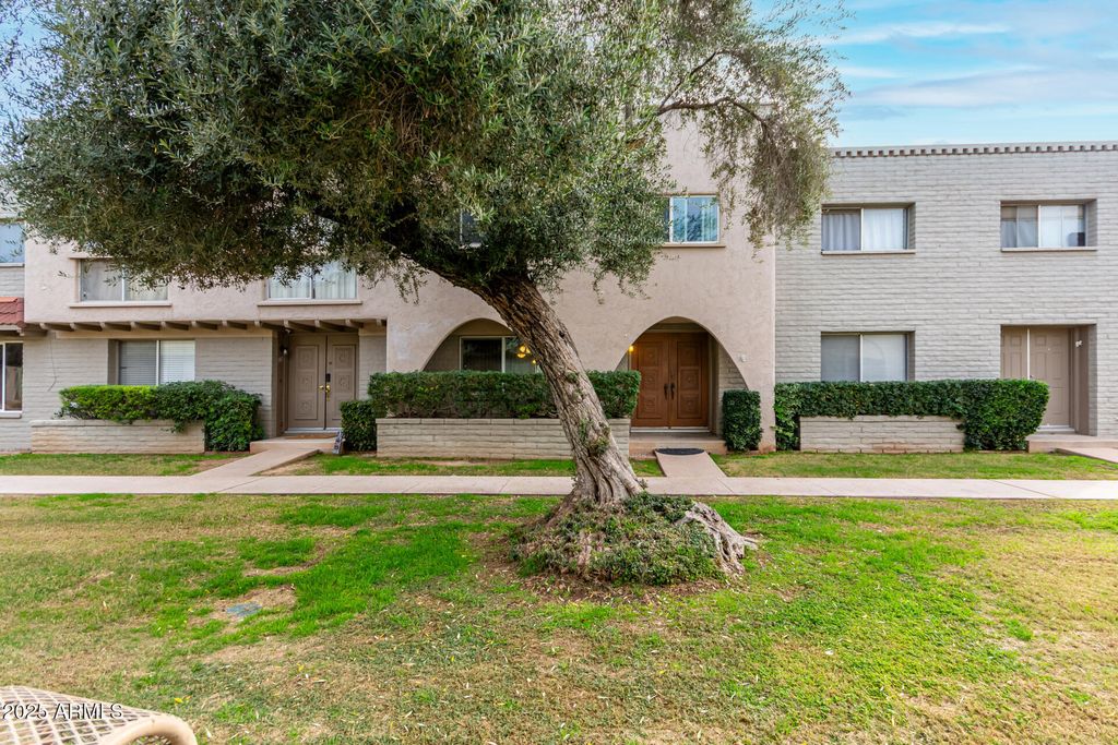 225 N Standage Road 103, Mesa, AZ 85201