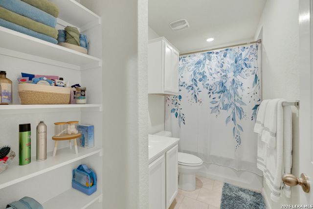 2121 WOOD DRAKE LN, New Braunfels, TX 78130