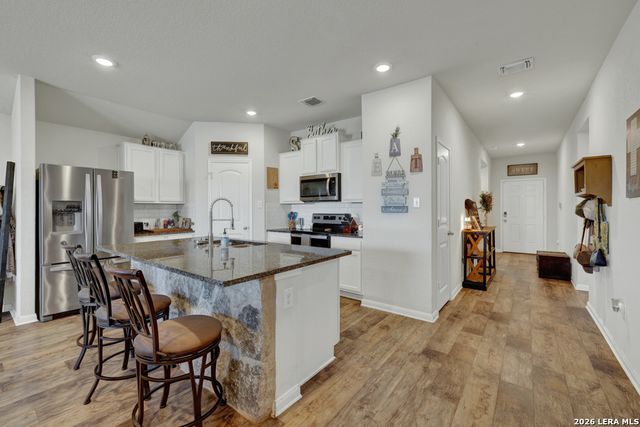 2121 WOOD DRAKE LN, New Braunfels, TX 78130