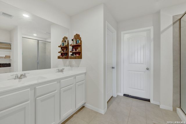 2121 WOOD DRAKE LN, New Braunfels, TX 78130