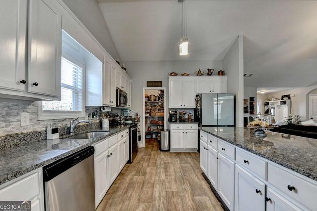 204 Lynn Road, Bethlehem, GA 30620