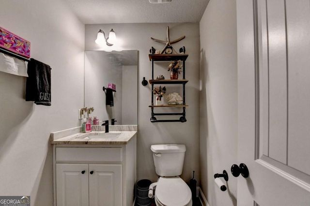 204 Lynn Road, Bethlehem, GA 30620