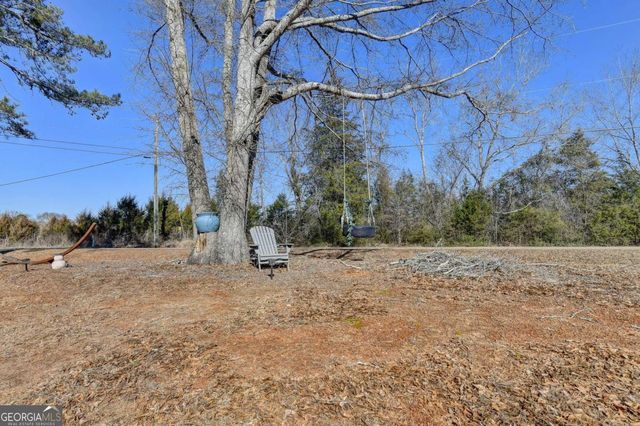 204 Lynn Road, Bethlehem, GA 30620