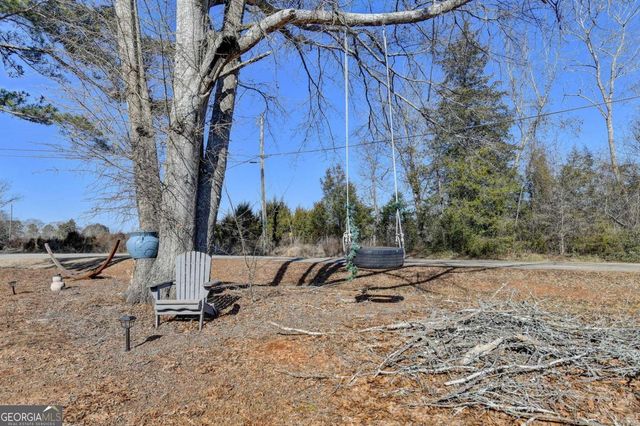 204 Lynn Road, Bethlehem, GA 30620