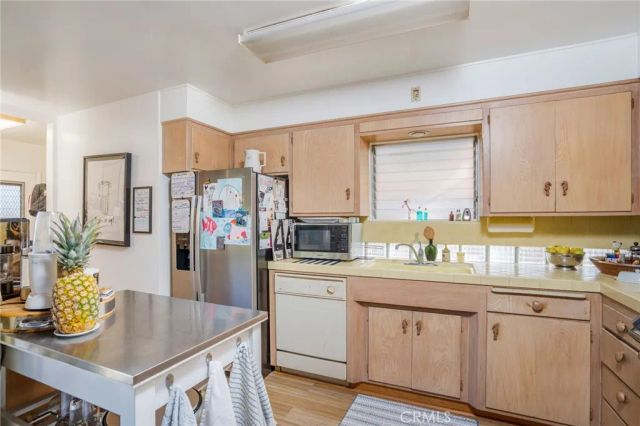 114 5th, Seal Beach, CA 90740