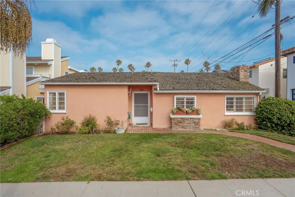 114 5th, Seal Beach, CA 90740
