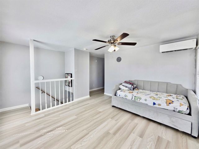 325 Texas Street, Freeport, TX 77541