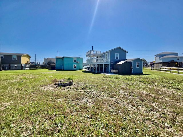 325 Texas Street, Freeport, TX 77541