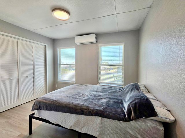 325 Texas Street, Freeport, TX 77541