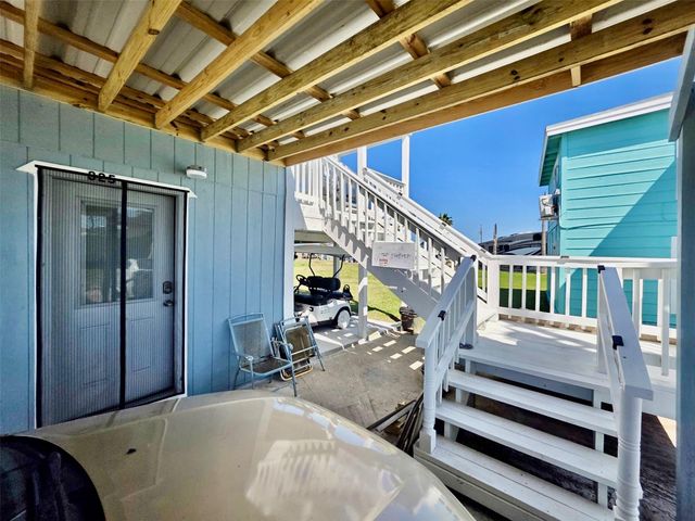 325 Texas Street, Freeport, TX 77541